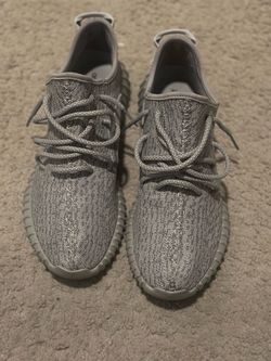 Yeezy 350 moonrock