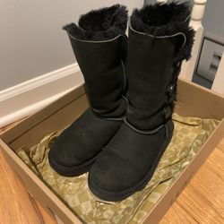 Ugg Bailey button triplet boots sheepskin in Black