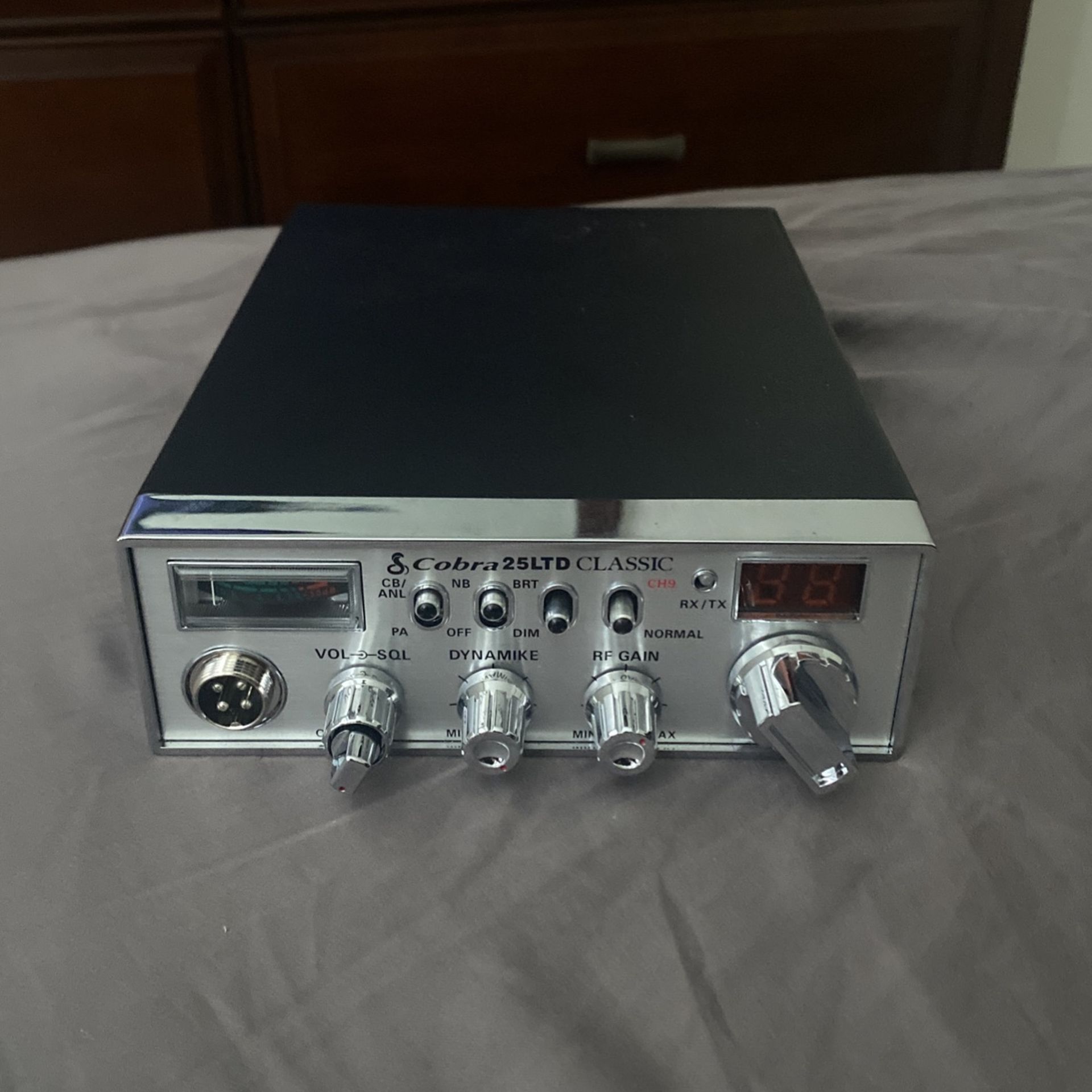 Cobra 25LTD CLASSIC CB RADIO