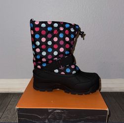 Little Girl Sbow Boots Size 1