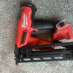 Milwaukee 16GA Finish Nailer