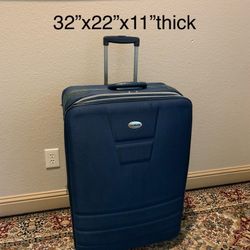 Large Luggage Moving Sell 