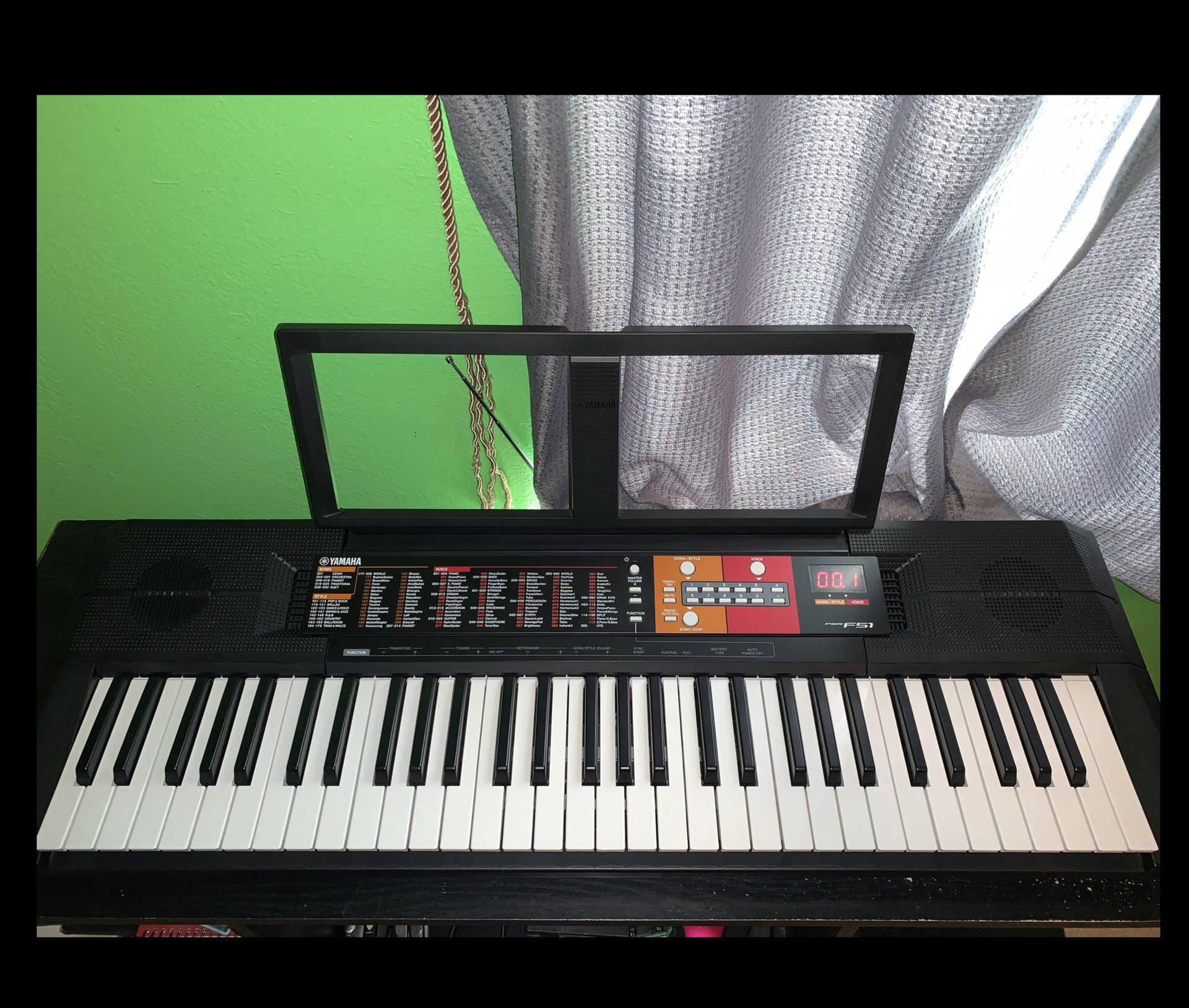 Yamaha PSR-F51
