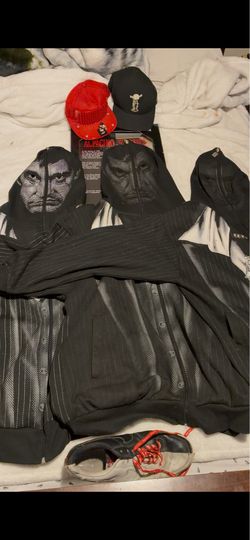 Selling Scarface personal collection