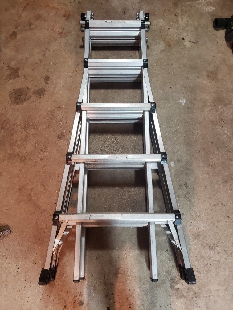 4 In 1 Gorilla Ladder for Sale in New Britain, CT OfferUp
