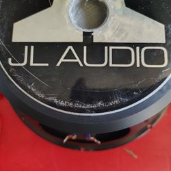 JL Audio 10" W6.  Old School 