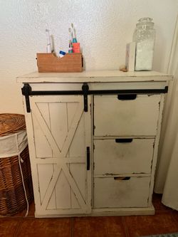 Farmhouse cabinet shelf