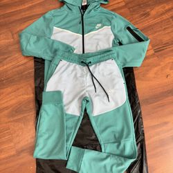 Nike Sweatsuit Brand New