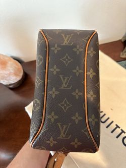 LOUIS VUITTON BLOIS BAG for Sale in Huntington Beach, CA - OfferUp