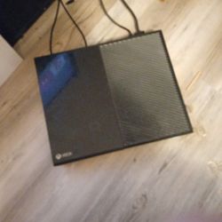 Xbox One With Controller 