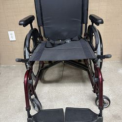 Like New Quickie 2 Manual Wheelchair 