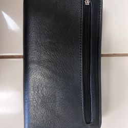 Woman’s Wallet