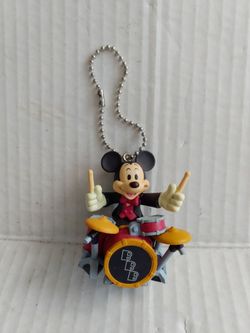 Tokyo Disney Resort "Big Band Beat" Mickey Mouse Drummer keychain - Collectible