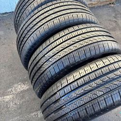 225 50 18 Tires Con 80% De Vida Las 4 De La Marca Pirelli 