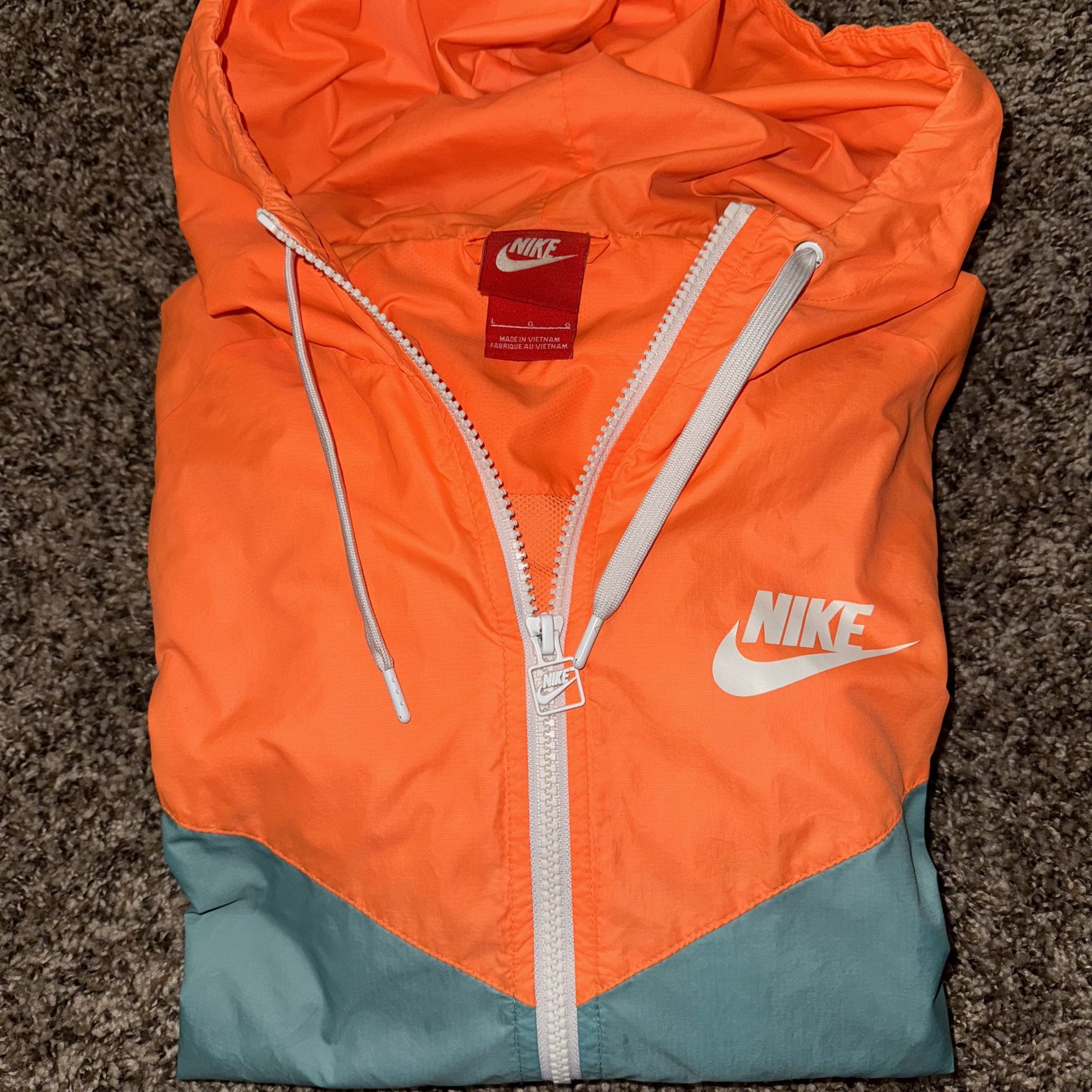 NIKE ZIP UP WINDBREAKER / WINDRUNNER JACKET