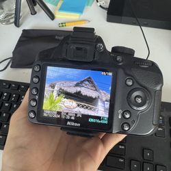 Nikon D3200 