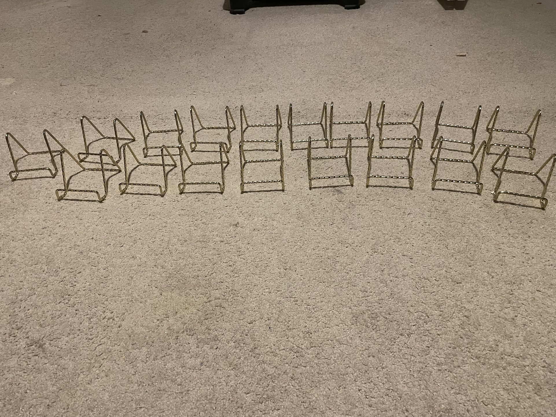18 Gold Table Number Holders