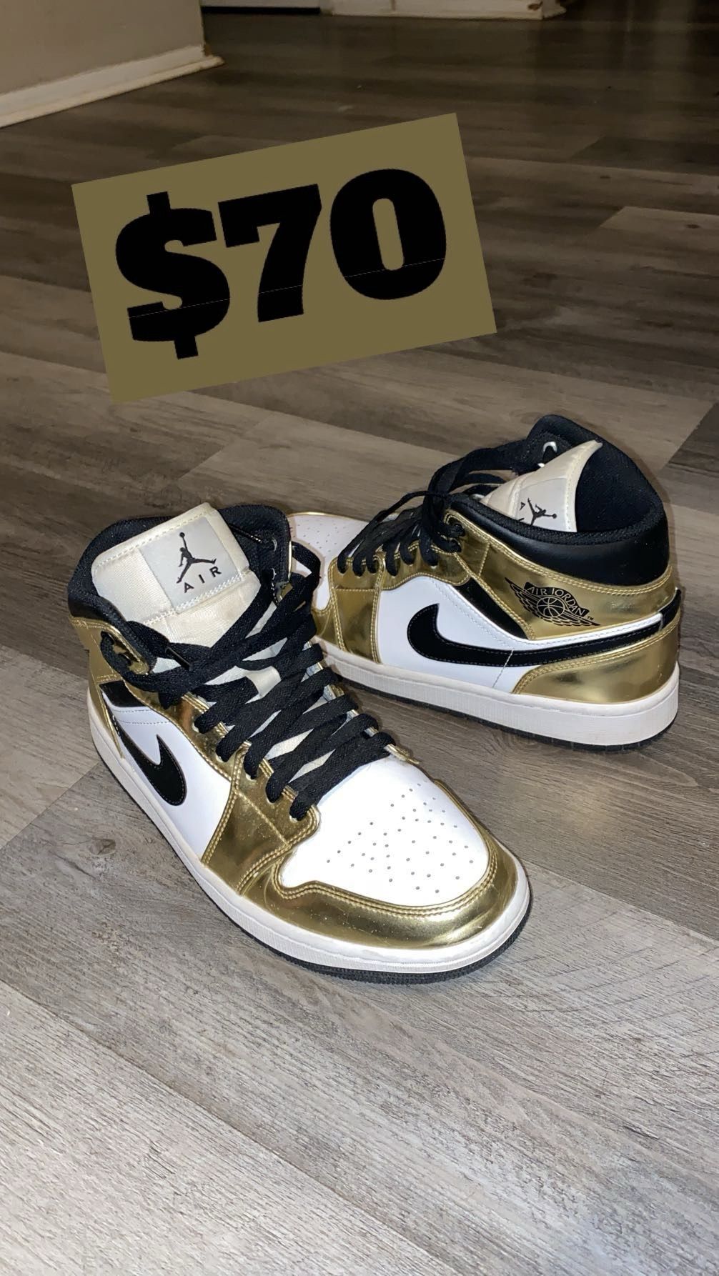 Jordan Mid Metallic Gold Black White