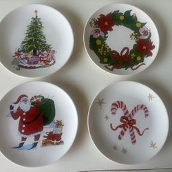 Threshold Target Christmas Plates Set