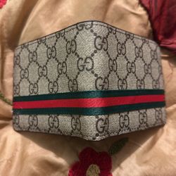 gucci wallet