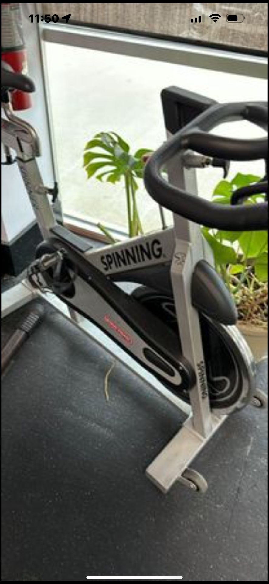 Star Trac Spinning Bicycle Cardio Fitness Workout 