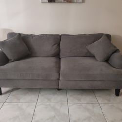 Serta Sofa 