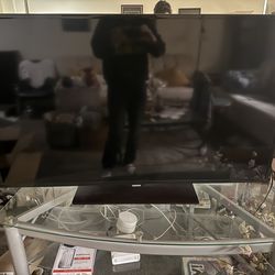 Samsung AC110-120V-60Hz Flat screen Tv