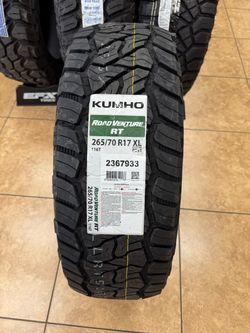 265/70/17 Kumho RT
