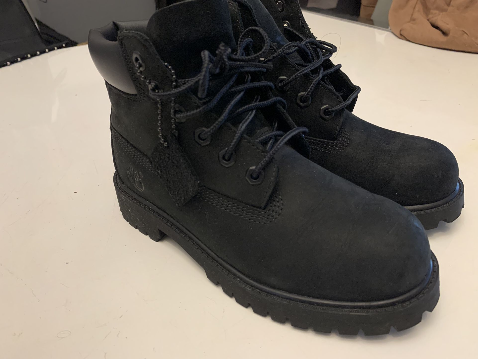Timberland (Grade School Size 2)