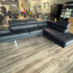 Brand New Leather Sectional Sofa / Sofa Seccional Nuevo a Estrenar … Fast 🚚