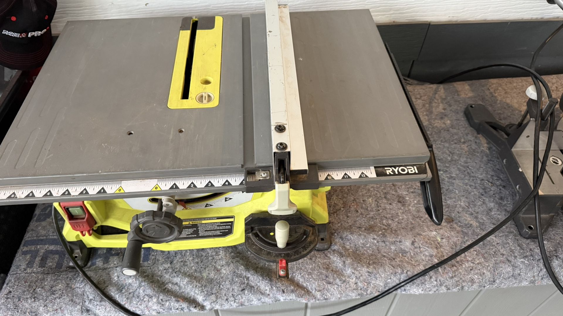 Table Saw / Chop Saw
