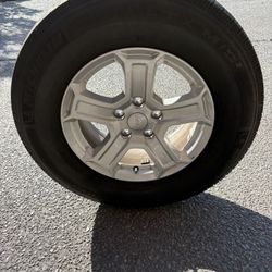 3 Michelin 245/75r17 Tires 