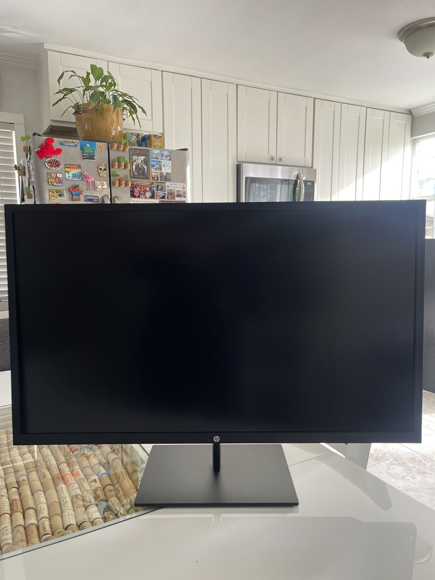 32” HP Monitor