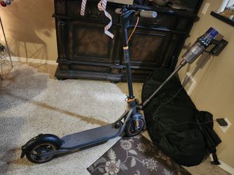 Segaway F35 Electric Kickscooter