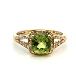 Woman’s Ladies 14k Yellow Gold Peridot And Diamond Halo Ring Size 7 GP3102419