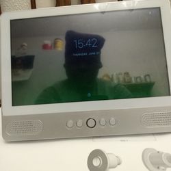 All In One Tablet And DVD Player 