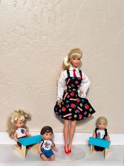 Vintage 1995 Mattel “Teacher Barbie #13914”