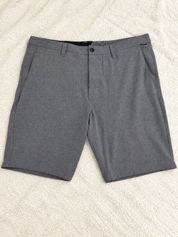 Volcom Men’s Gray Chino Shorts – Size 38