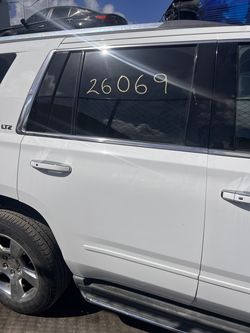 2014 2020 Chevy Tahoe Yukon Rear Passenger Side Door Assembly Puerta Trasera Derecha Tahoe 14-20