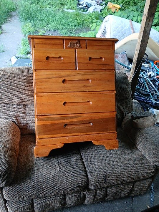 Rock Maple Dresser ////// Sold """"" ////Dove Tail And Pegged