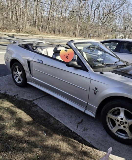 2003 Ford Mustang
