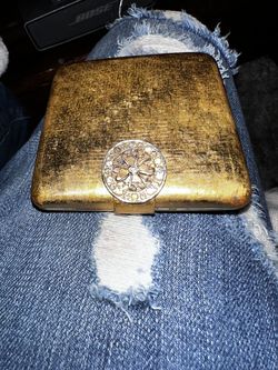 VINTAGE GOLD COMPACT