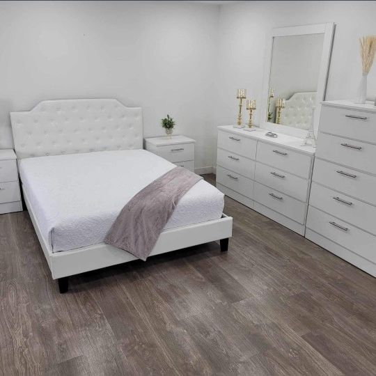 White Bedroom Set _ Juego De Dormitorio Blanco 