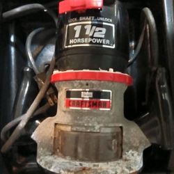 Sears Craftsman Pre-Owned Router Comes With  Its Own Case