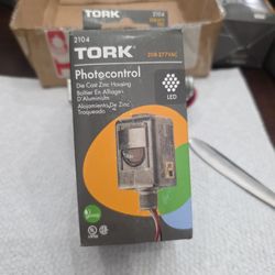 Tork Photocontrol 208-277vac