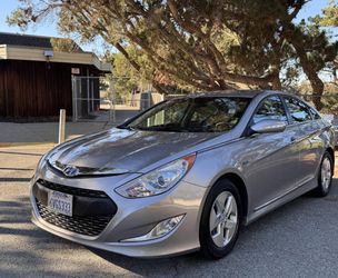 2011 Hyundai Sonata Hybrid