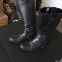 Women Black Boots