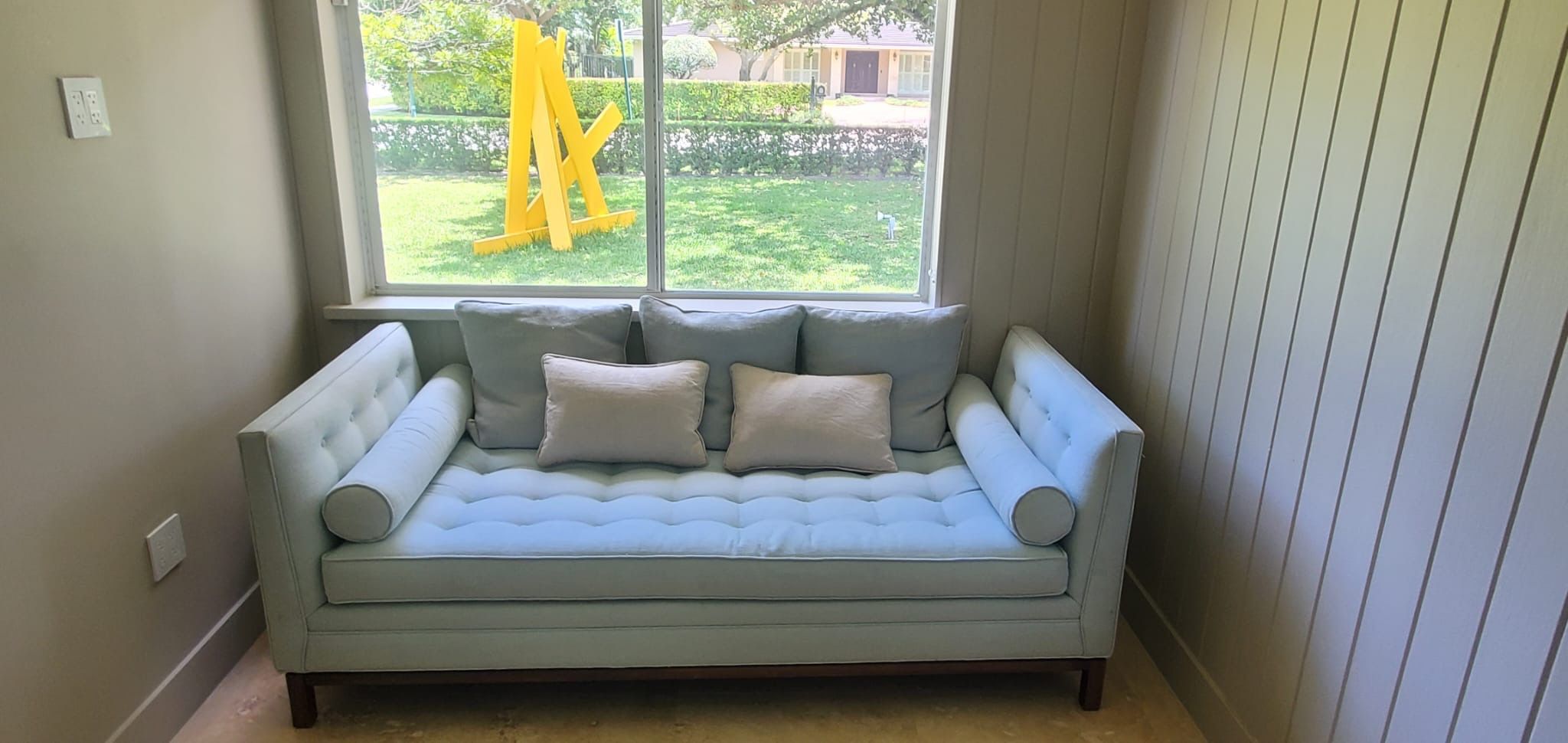 Day Bed/Sofa