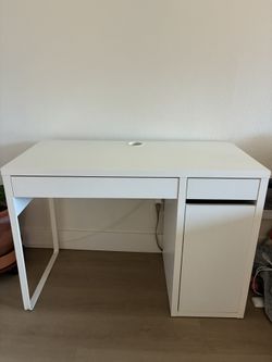 Office Desk IKEA MICKE White