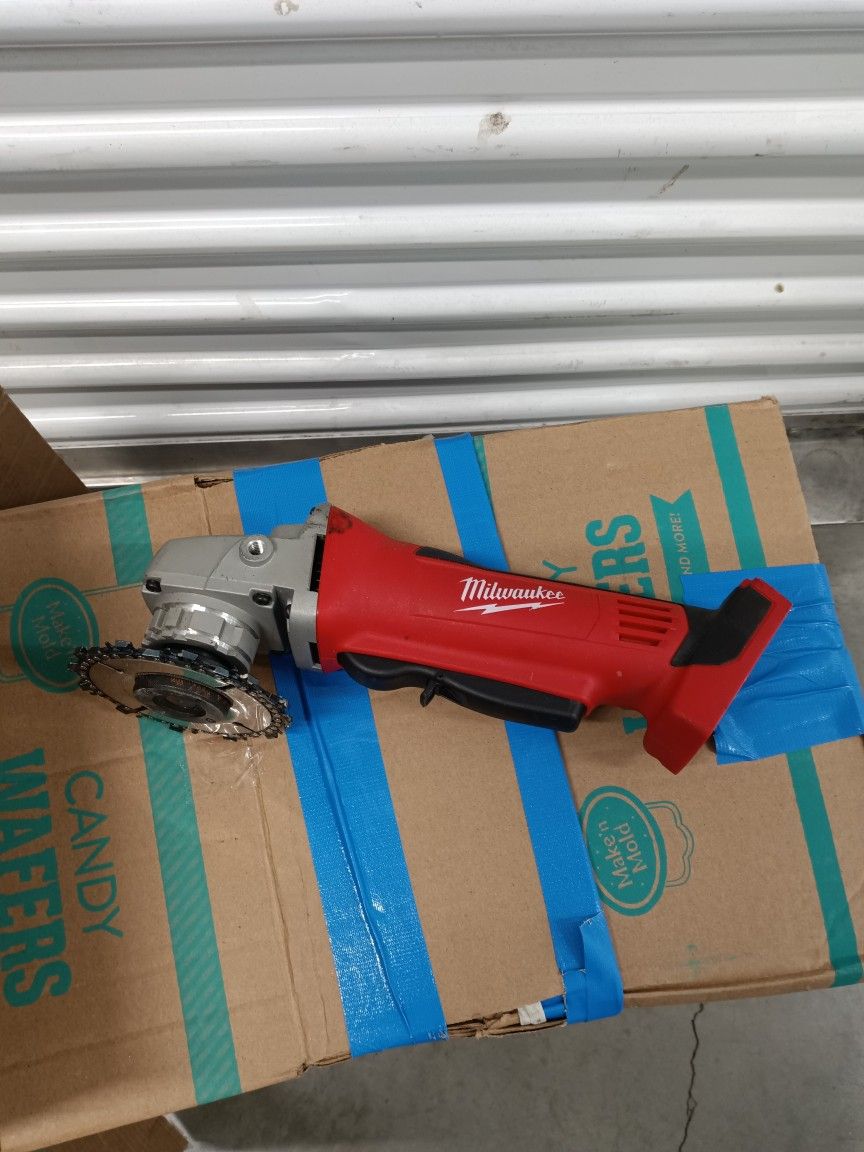 Milwaukee cutoff/grinder